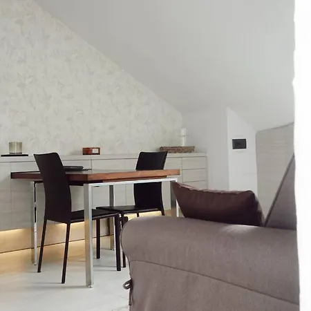 Chic Retreat Apartament